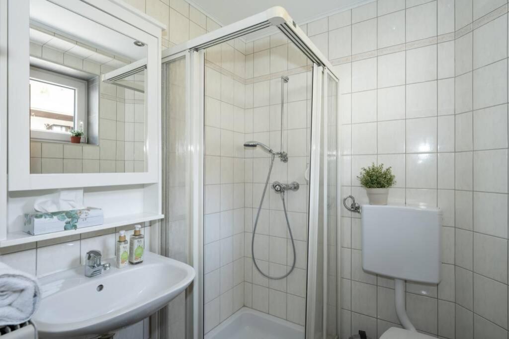 Schönes Ferienhaus mit Garten Pörtschach am Wörthersee Exterior foto