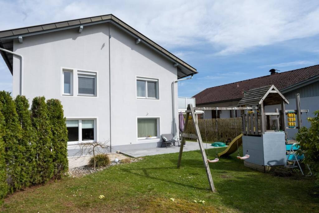 Schönes Ferienhaus mit Garten Pörtschach am Wörthersee Exterior foto
