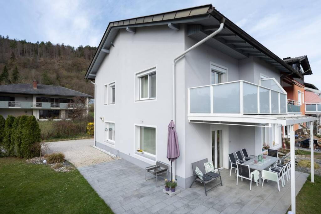 Schönes Ferienhaus mit Garten Pörtschach am Wörthersee Exterior foto